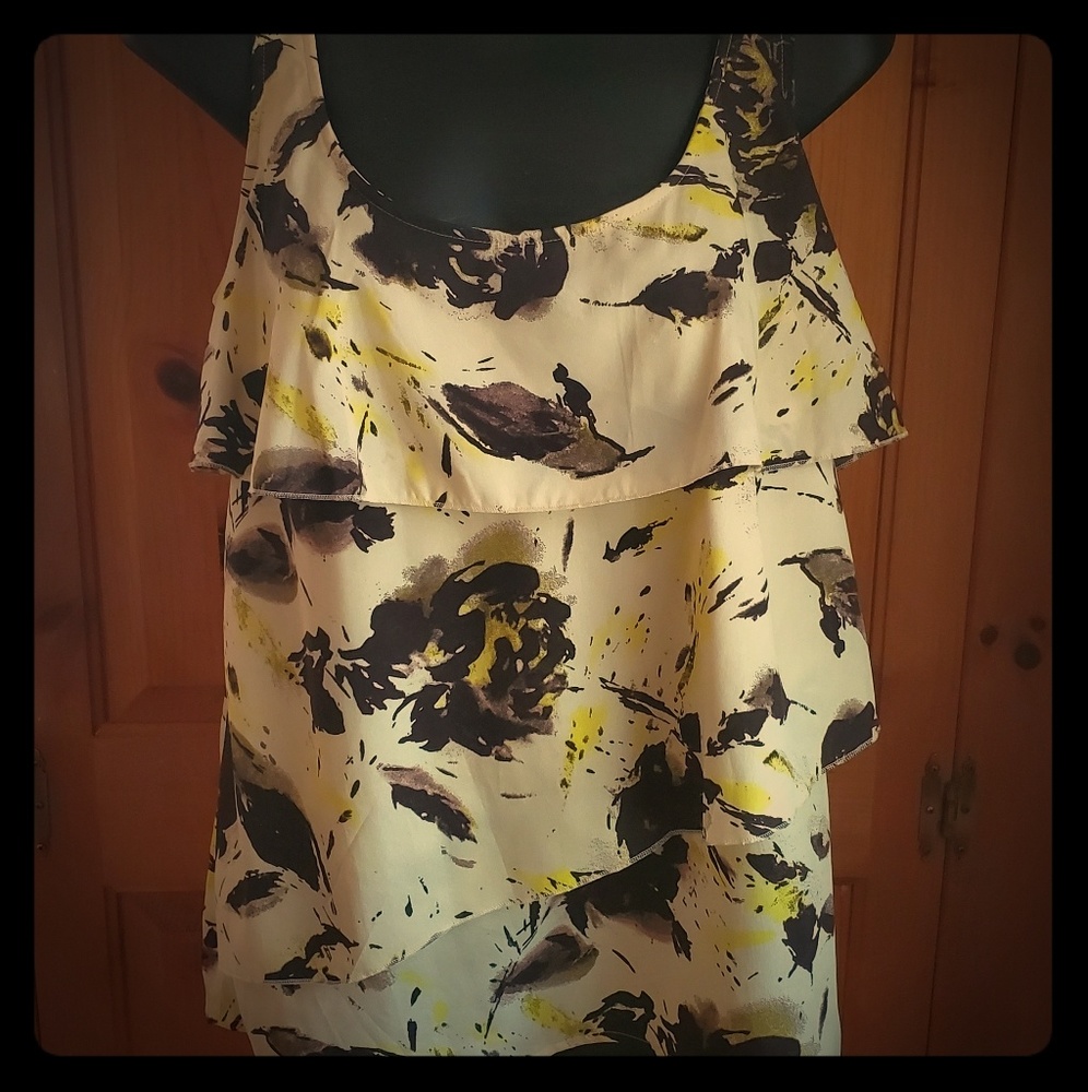 Old Navy sleeveless shirt